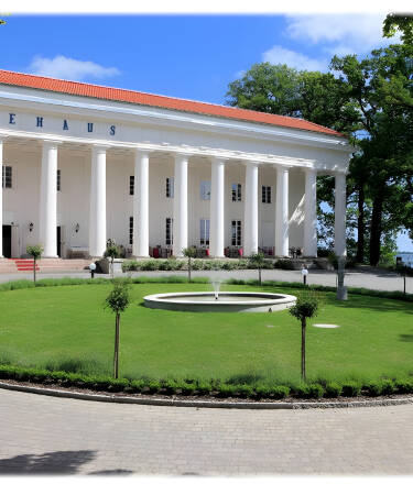 Bo på et av Rügens mest særpregede hoteller, et vakkert restaurert nyklassisistisk badehus fra 1818.