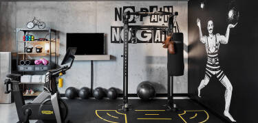 Der er gratis adgang til hotellets fitnesscenter, så du kan træne under din ferie.