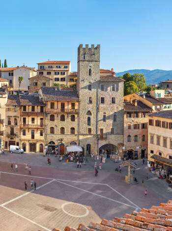 Firenze eller Siena er innen rekkevidde fra hotellet.