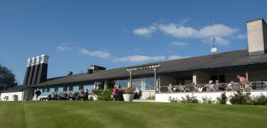 Flykt til det rolige Breviken Golf & Hotel, som ligger langs den pittoreske kystlinjen.