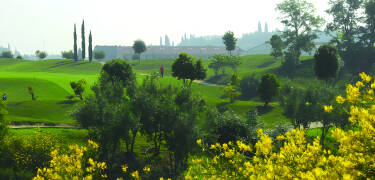 Enjoy a round of golf on the hotel's own 18-hole golf course, beautifully landscaped in the scenic surroundings.
