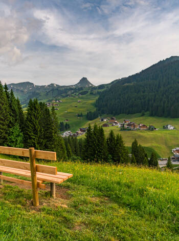 Boutique Hotel die Mittagspitze ligger i Damüls, i hjertet af Vorarlberg i Bregenzerwald.