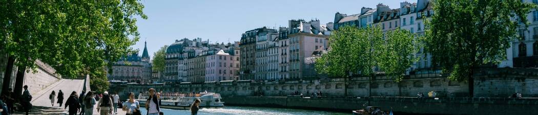 City break destination image